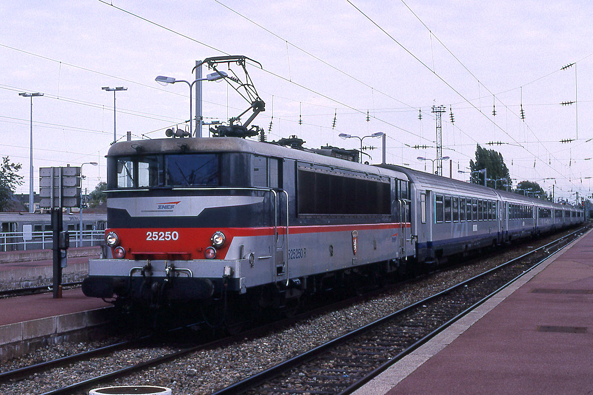 BB 25250 « VITRÉ »