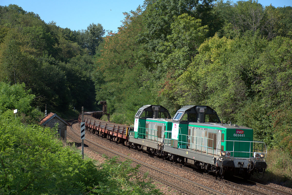 BB 64441 SNCF + BB 69461 SNCF