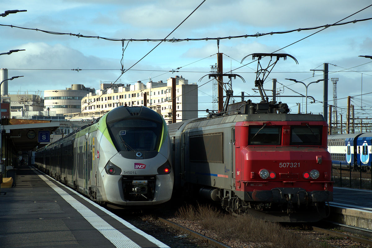 Z 54501/Z 54502 L BOURGOGNE-FRANCHE-COMTÉ + Z 54525/Z 54526 L BOURGOGNE-FRANCHE-COMTÉ • BB 7321 BOURGOGNE