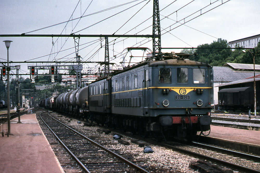 BB 928