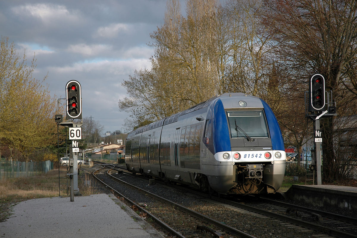 B 81542/B 81541 MIDI-PYRÉNÉES