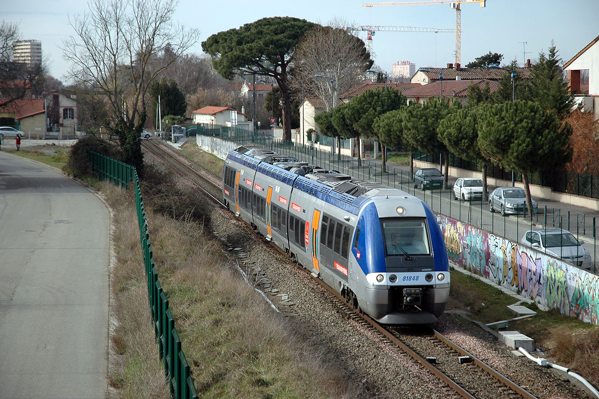 B 81848/B 81847 MIDI-PYRÉNÉES