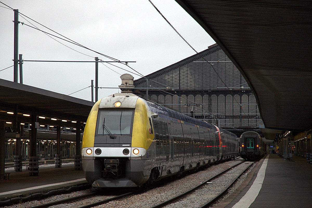 B 81746 BOURGOGNE + B 81566 BOURGOGNE