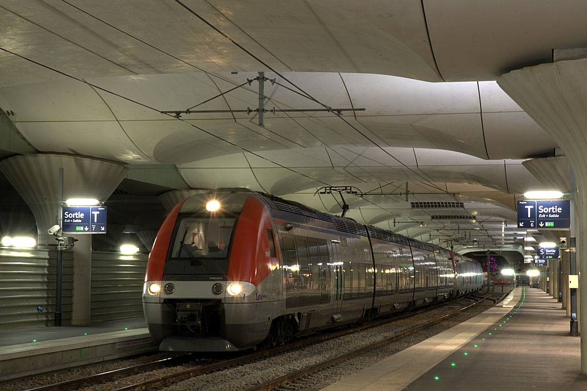 B 81869 BOURGOGNE + B 81867 BOURGOGNE