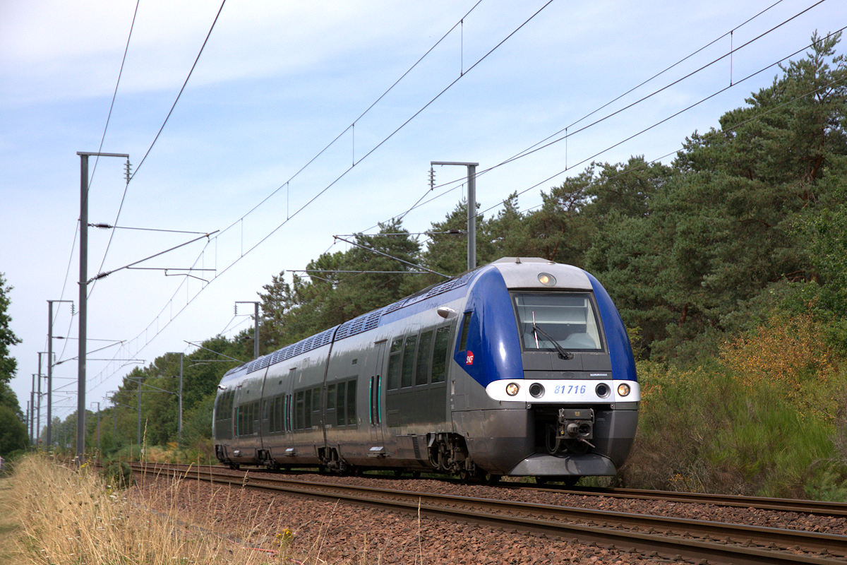 B 81716/81715 RHÔNE-ALPES