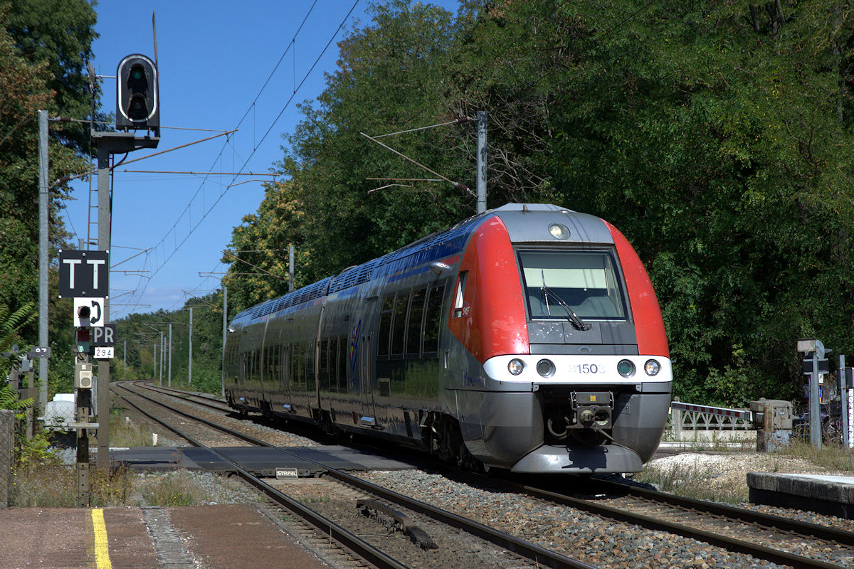 B 81503 / B 81504 BOURGOGNE-FRANCHE-COMTÉ