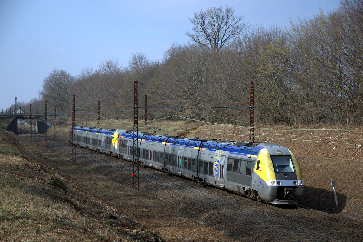 B 81752/B 81751 BOURGOGNE-FRANCHE-COMTÉ + B 81862/861 BOURGOGNE-FRANCHE-COMTÉ