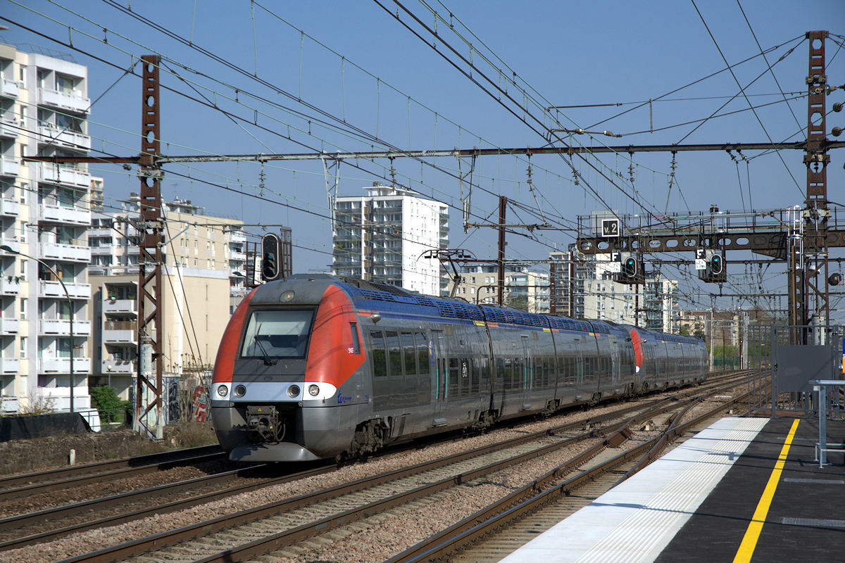 B 81757/758 BOURGOGNE-FRANCHE-COMTÉ + B 81783/784 BOURGOGNE-FRANCHE-COMTÉ