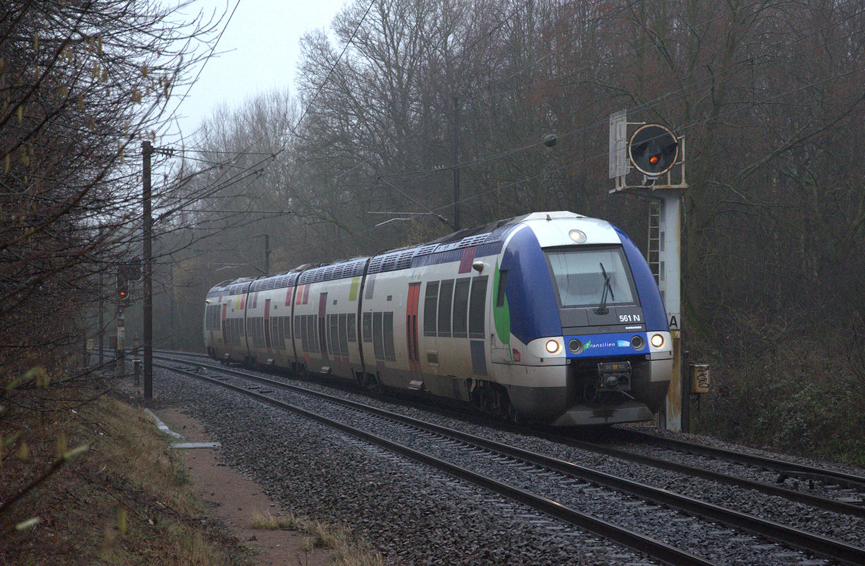 B 82561 ÎLE-DE-FRANCE