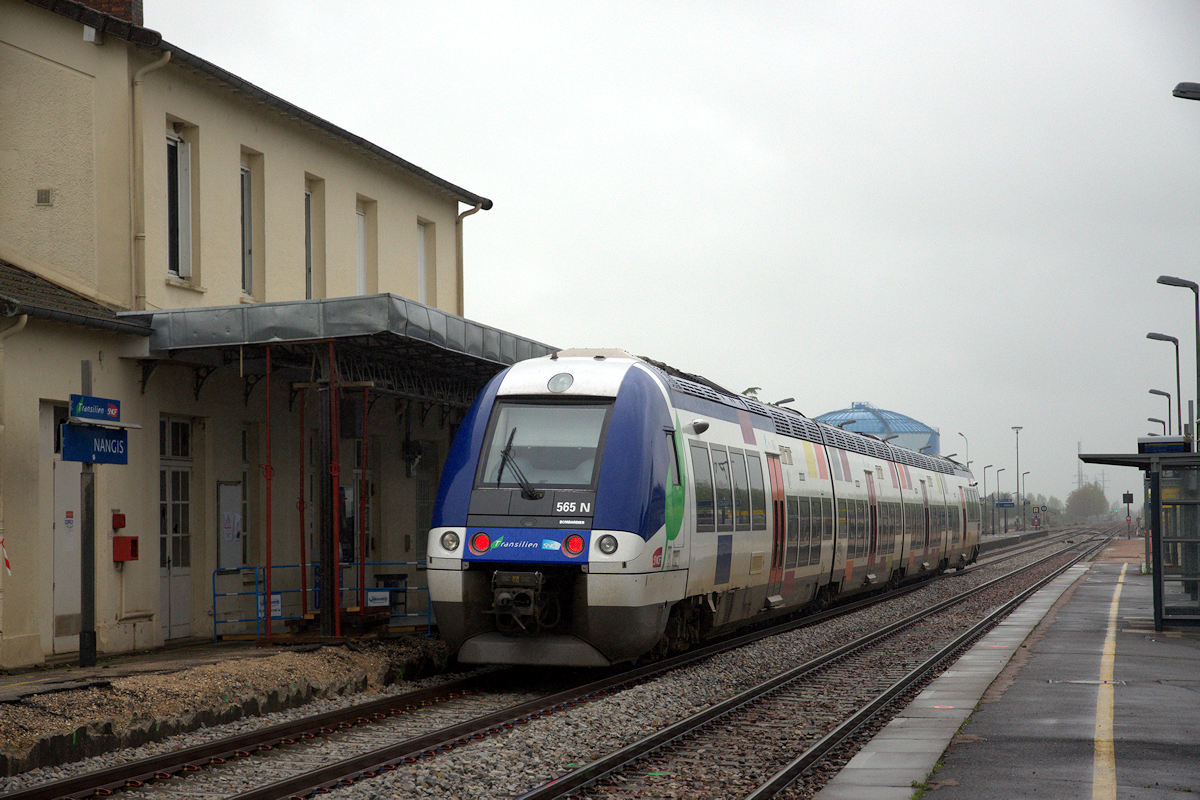 B 82565 ÎLE-DE-FRANCE