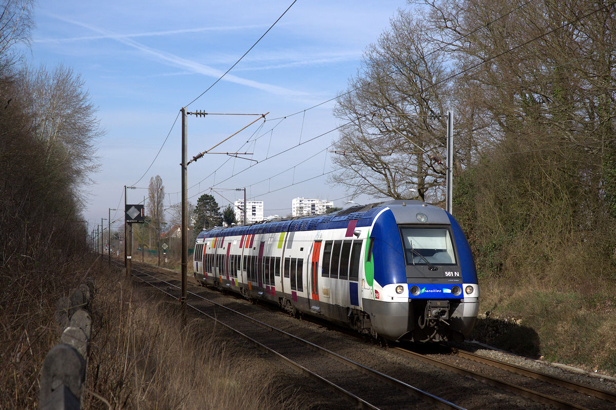 B 82561 ÎLE-DE-FRANCE