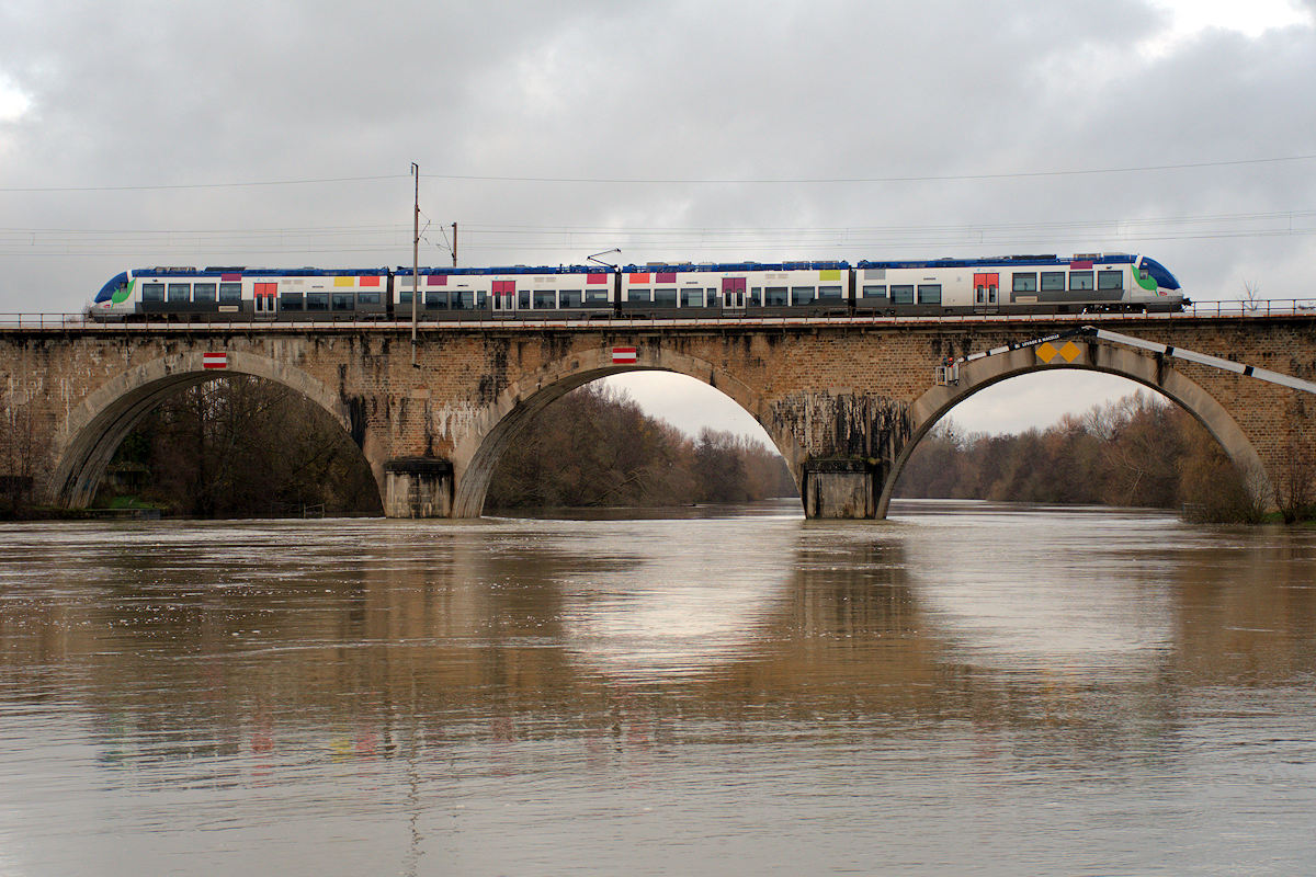 B 82500 ÎLE-DE-FRANCE