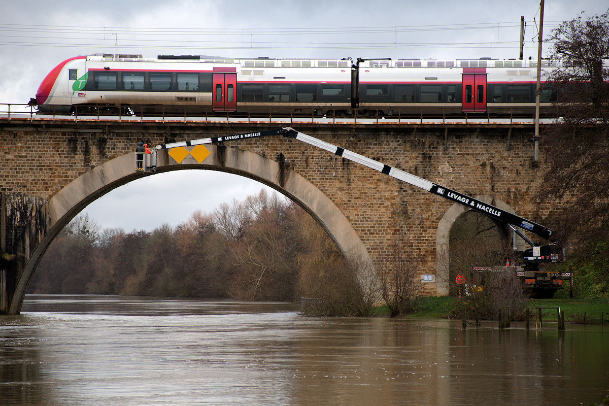 B 82500 ÎLE-DE-FRANCE