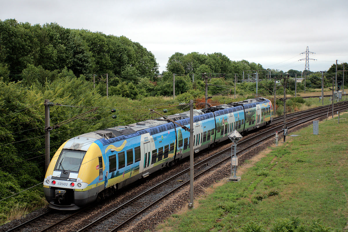 B 82502/B 82501 GRAND EST « TROYES »