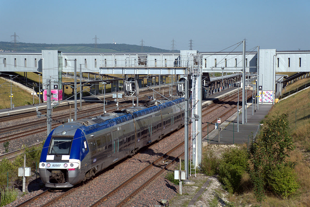 B 82507/B 82508 GRAND EST