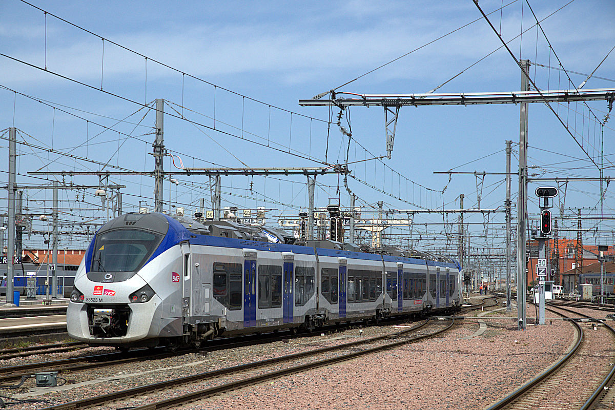 B 83523 M MIDI-PYRÉNÉES + B 83527/B 83528 M MIDI-PYRÉNÉES