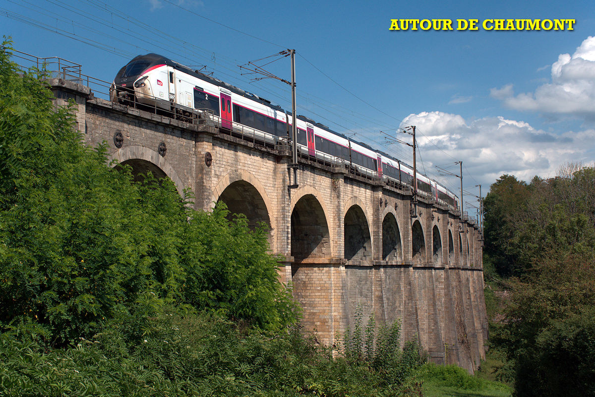 AUTOUR DE CHAUMONT