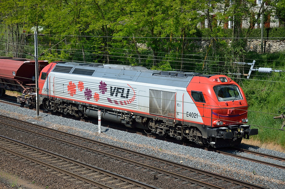 E 4021 VFLI 92 87 000 021-7 F-VFLI