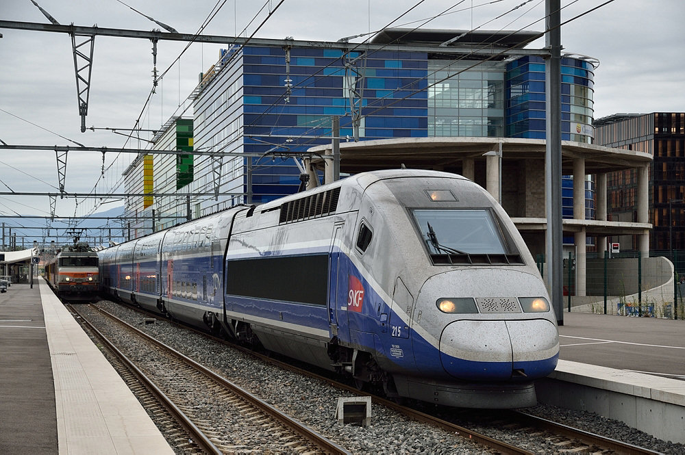 TGV 215