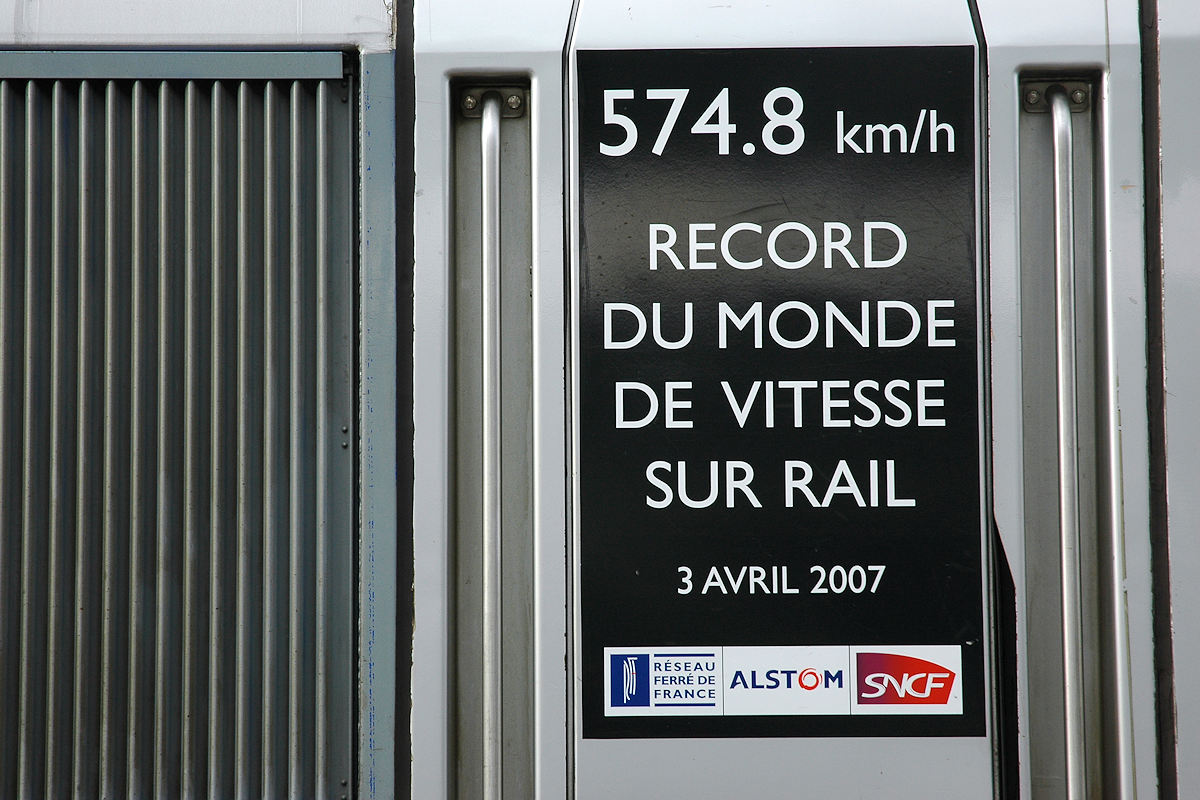 TGV 4402 • RECORD DU MONDE DU 03/04/2007 (574,8 KM/H)