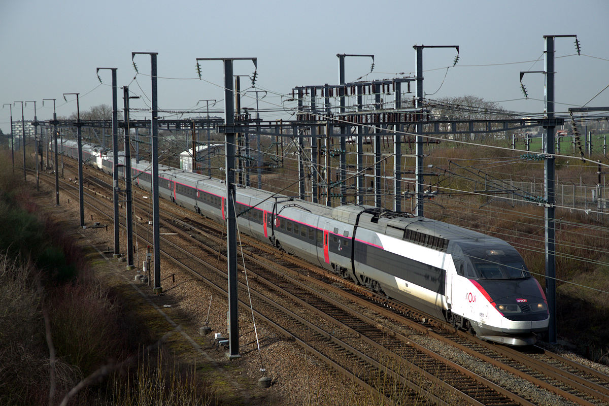 TGV 4511 + TGV 216