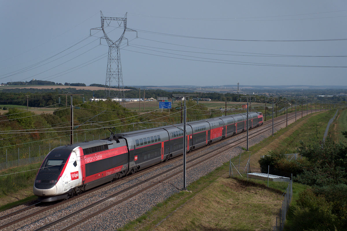 TGV 4728