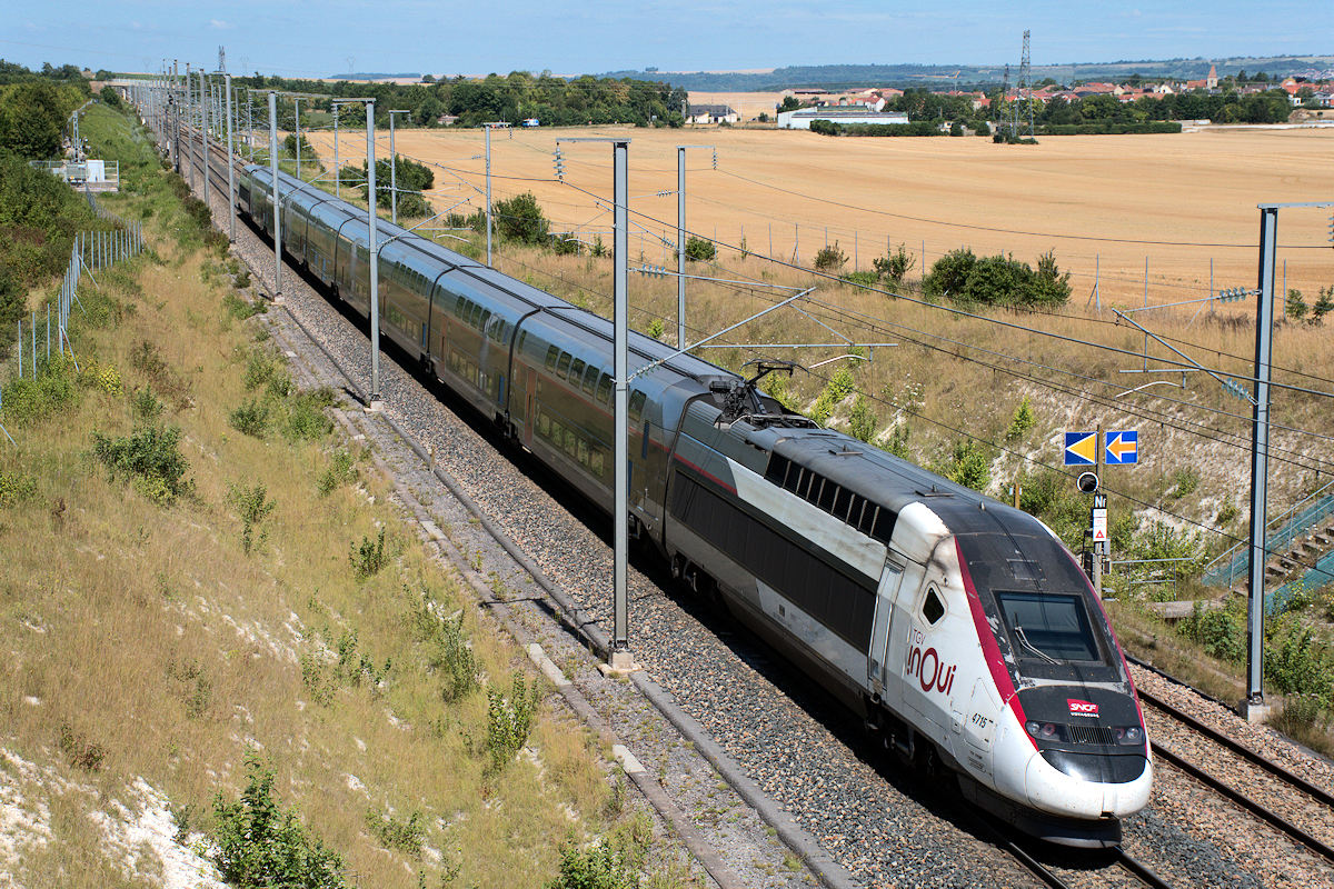TGV 4715