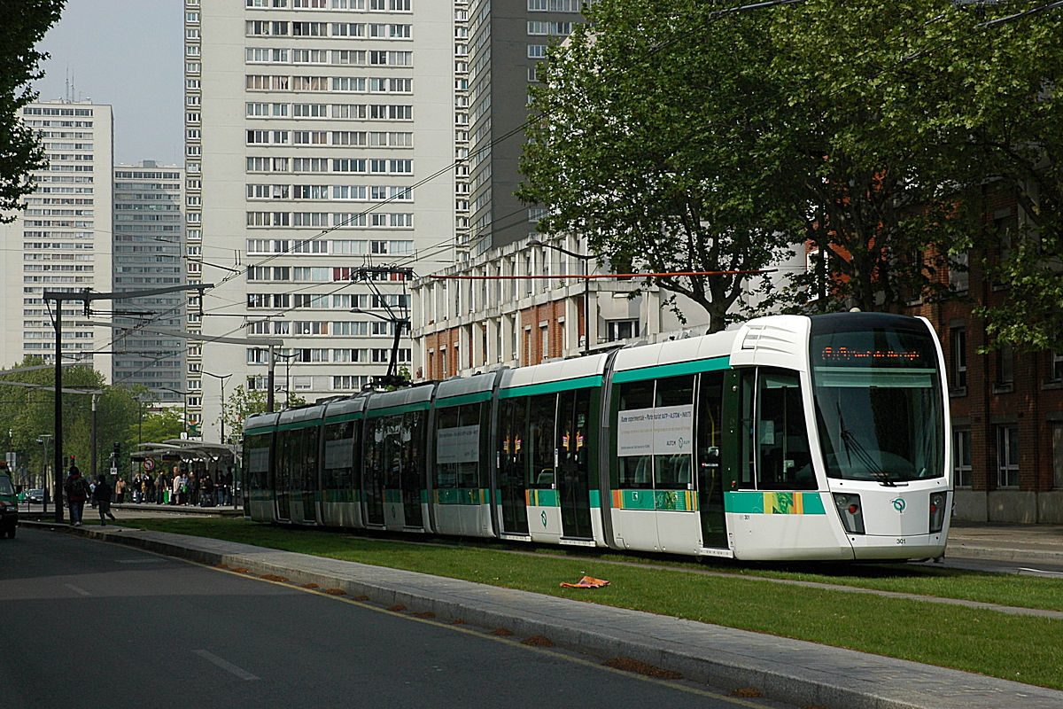 ÎLE DE FRANCE • ALSTOM CITADIS 402