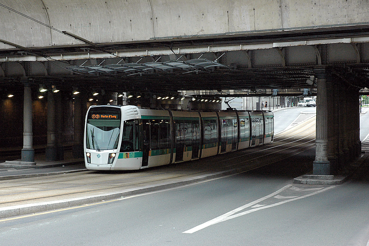 ÎLE DE FRANCE • ALSTOM CITADIS 402