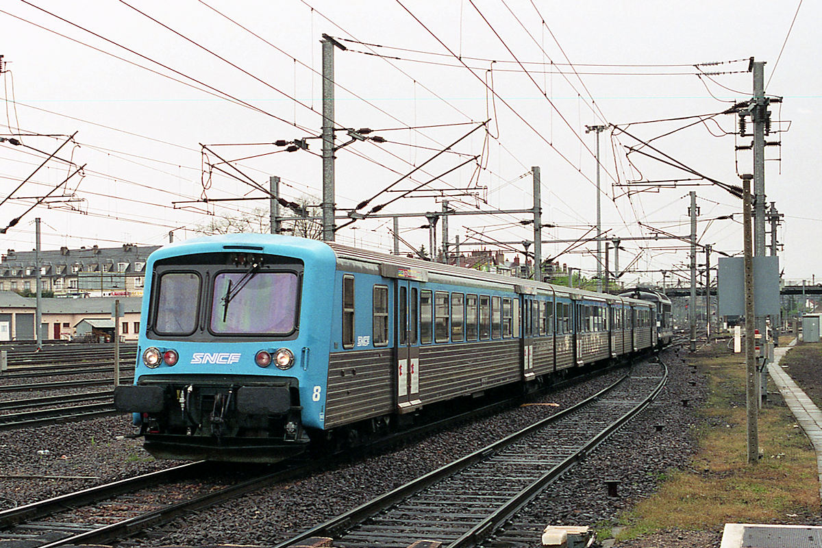 XR 8634 + X 4697