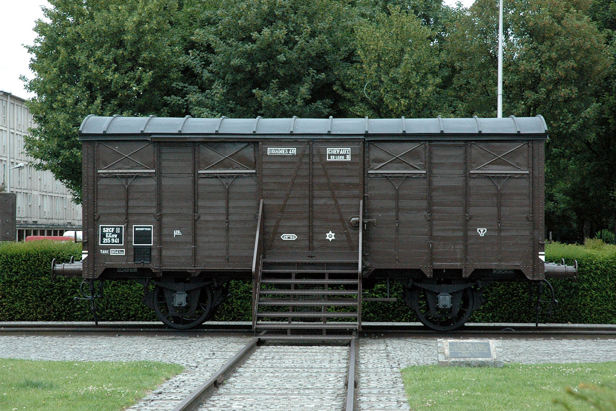 LE WAGON DE DÉPORTATION
