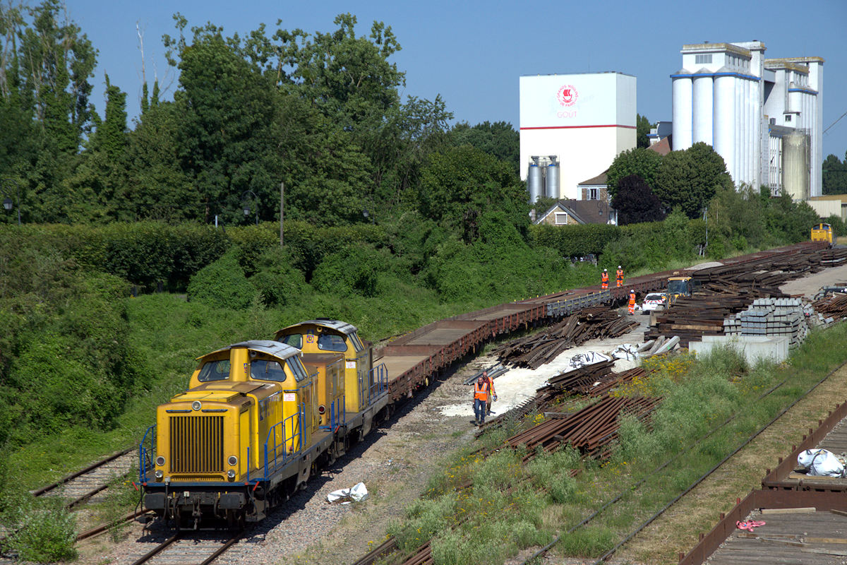 V 211 007-5 + V 211 014-1 TRAVAUX DU SUD-OUEST