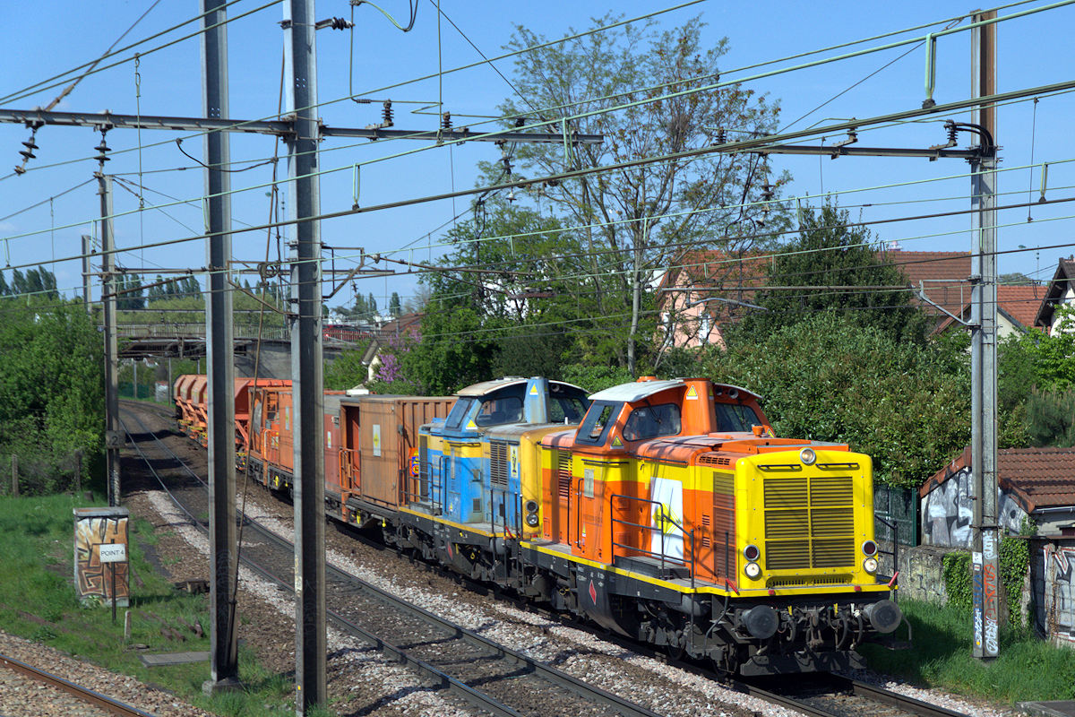 V 212RA (92 87 0212 016-5F-COLRA) COLAS RAIL + V 212RA 070-7 (92 87 0212 0207 F-COLRA) VECCHIETTI