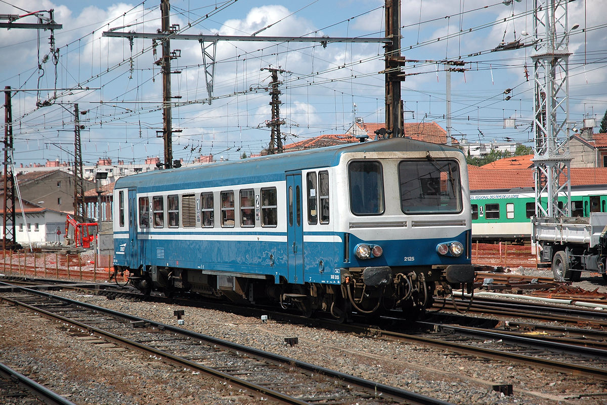 X 2125 MIDI-PYRÉNÉES