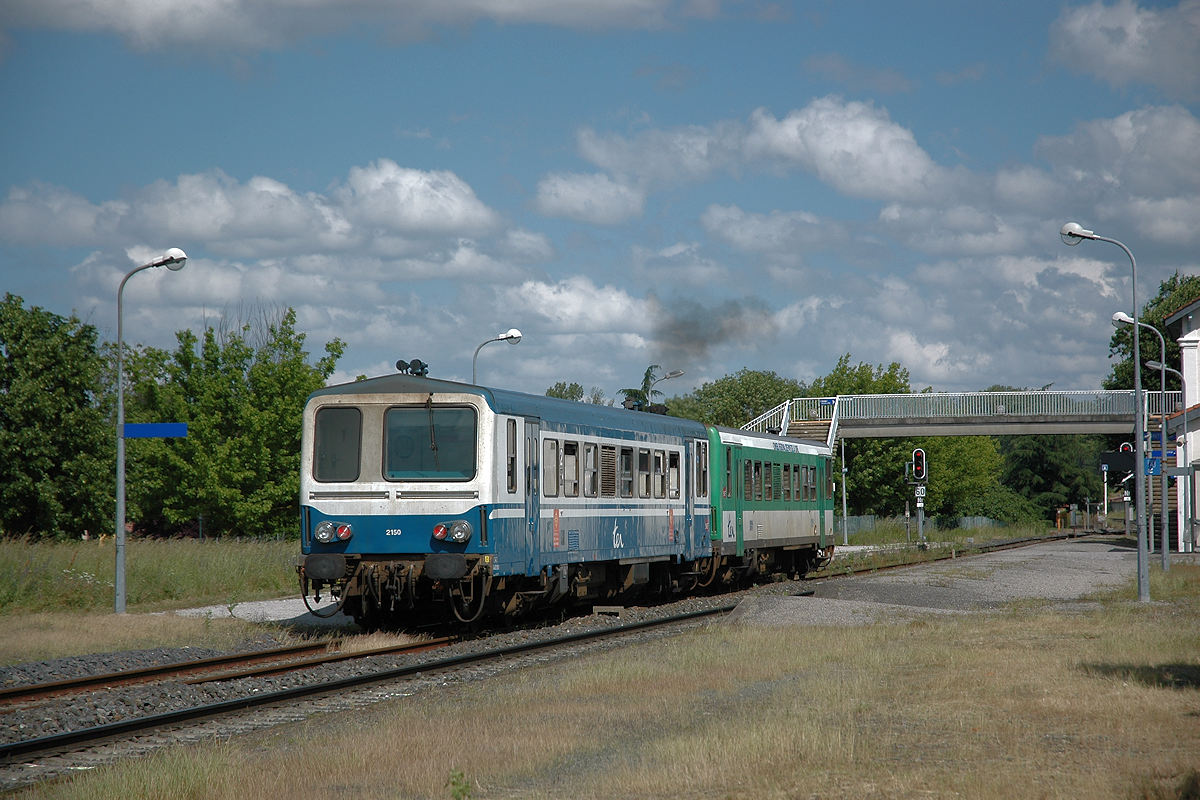 X 2150 MIDI-PYRÉNÉES + X 2118 PAYS DE LOIRE