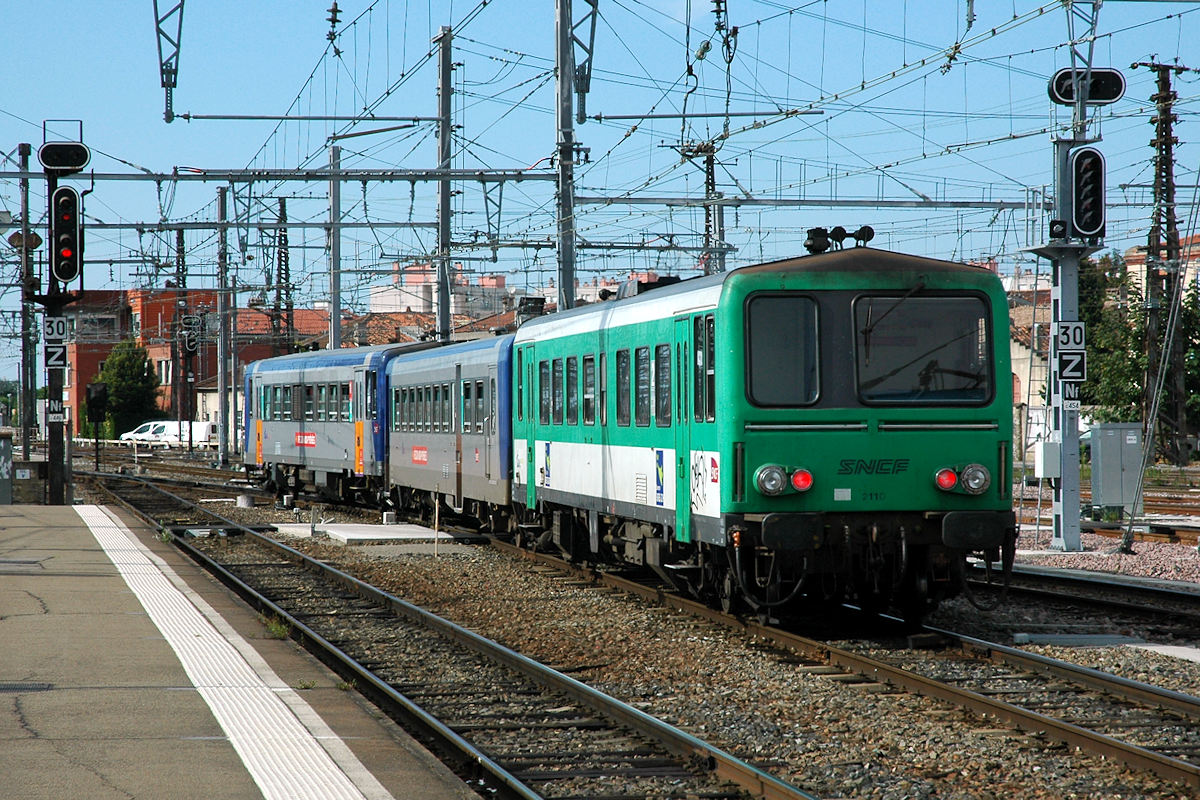 X 2110 BRETAGNE + XR 96207 + X 2104 MIDI-PYRÉNÉES