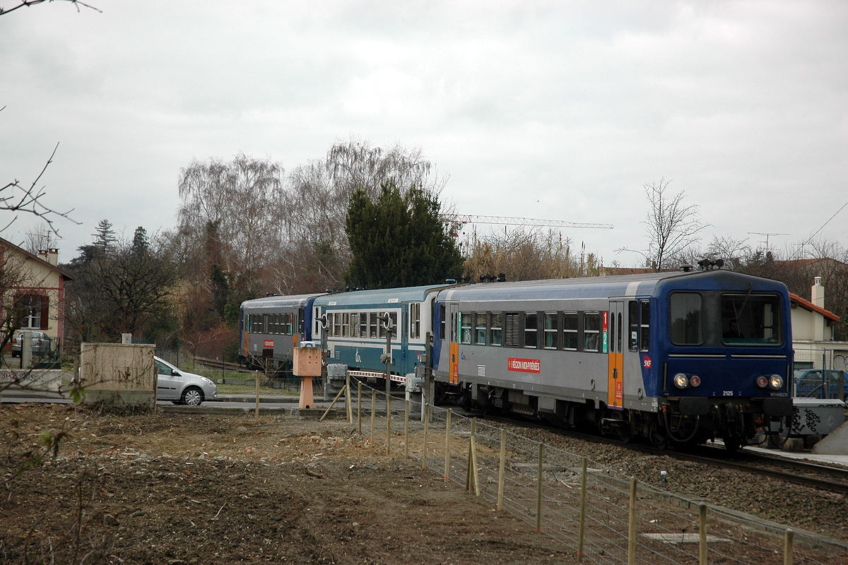 X 2125 MIDI-PYRÉNÉES + X 2126 MIDI-PYRÉNÉES + X 2150 MIDI-PYRÉNÉES