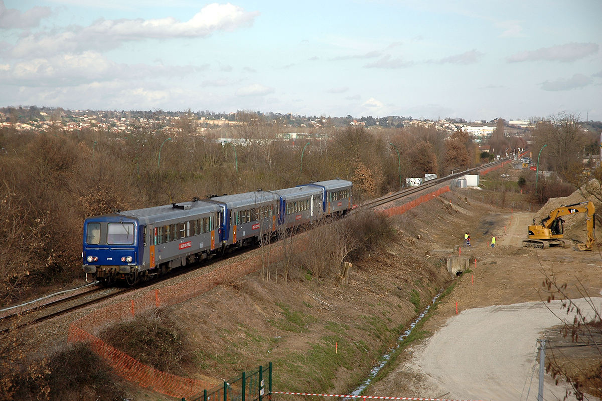 X 2102 MIDI-PYRÉNÉES + X 2128 MIDI-PYRÉNÉES + X 2120 MIDI-PYRÉNÉES