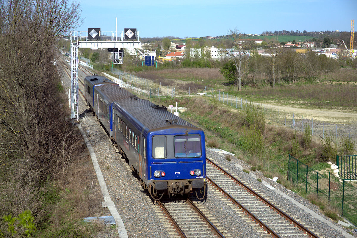 X 2102 MIDI-PYRÉNÉES