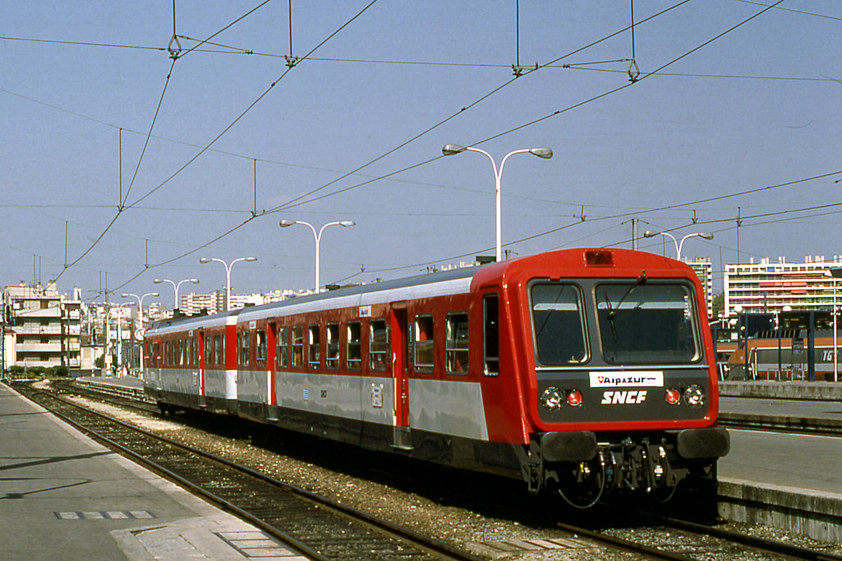 EXPRESS 5399 “ ALPAZUR ” GRENOBLE - MARSEILLE-SAINT-CHARLES