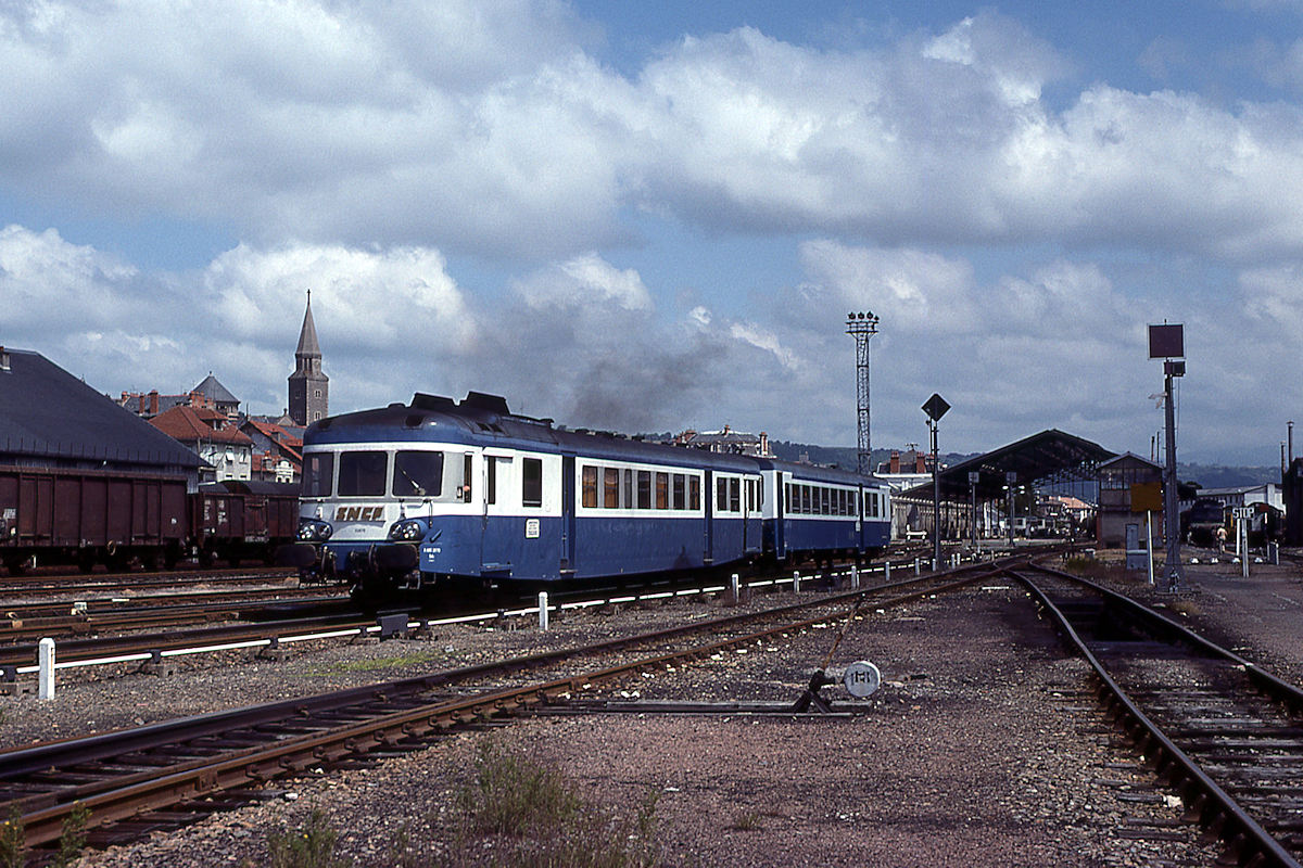 X 2879 - CLERMONT-FERRAND-TOULOUSE-MATABIAU