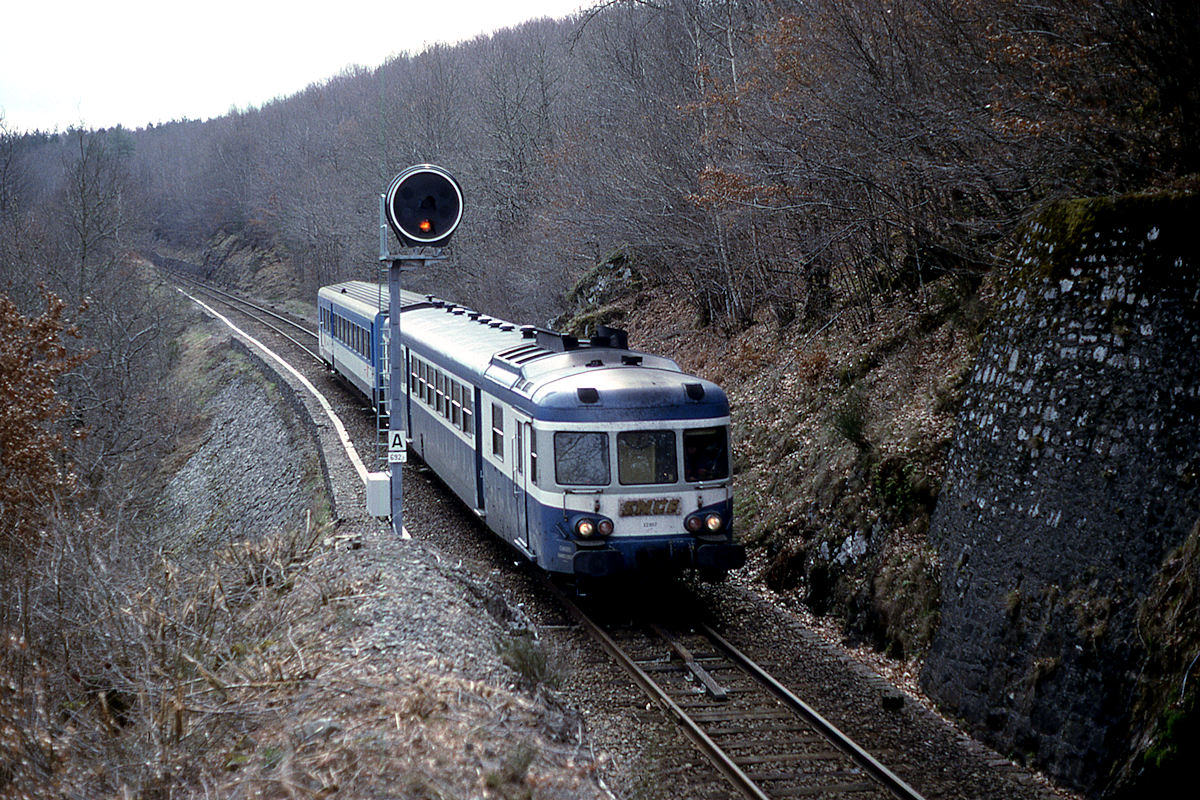 X 2907 - AURILLAC-BRIVE-LA-GAILLARDE