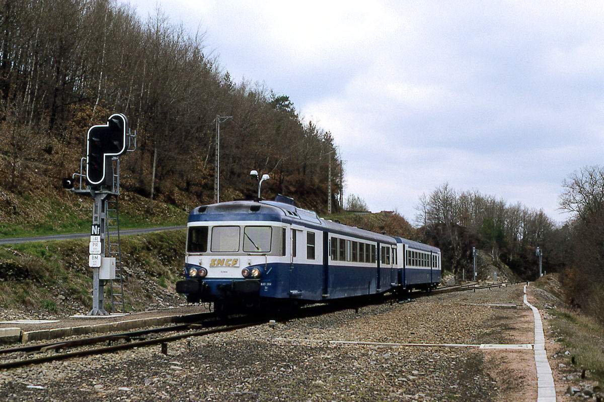 X 2864 - AURILLAC-BRIVE-LA-GAILLARDE