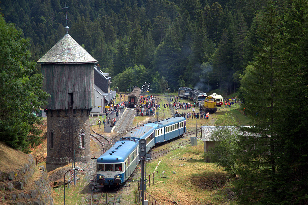 X 2819 •  XR 6091 • X 2914 AP2800 (ASSOCIATION DES PASSIONNÉS DE L'X2800 - TRAIN BLEU DU SUD)