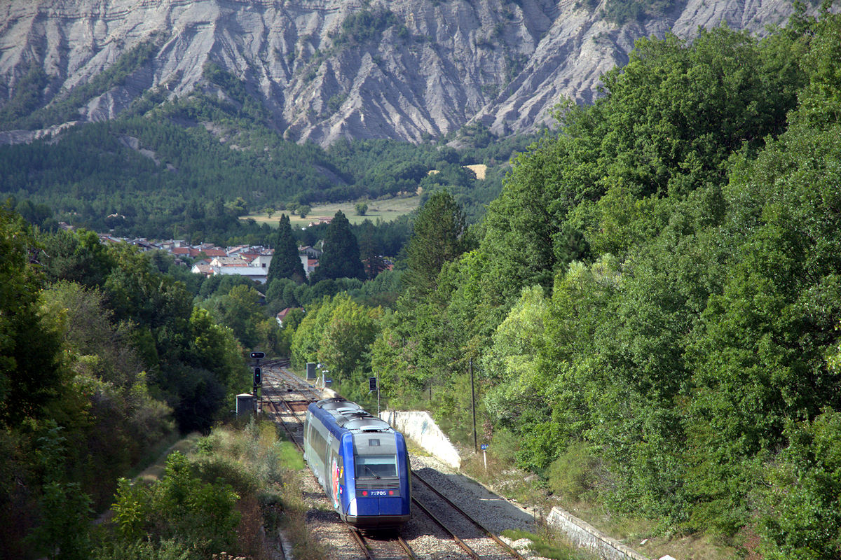 X 72705 PROVENCE-ALPES-CÔTE-D'AZUR