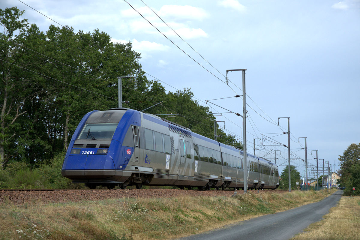 X 72681/72682 RHÔNE-ALPES