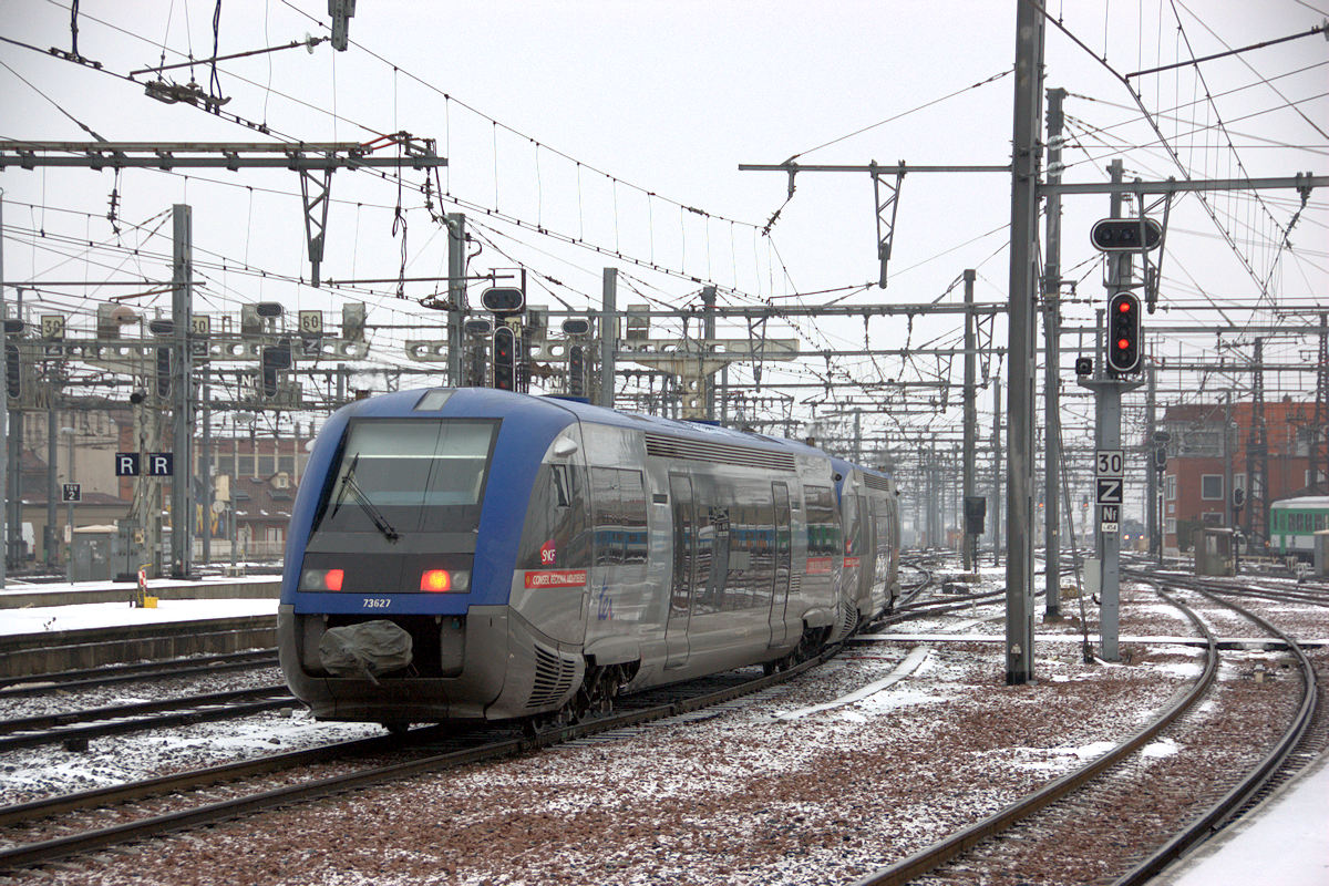 X 73627 MIDI-PYRÉNÉES + X 73523 MIDI-PYRÉNÉES