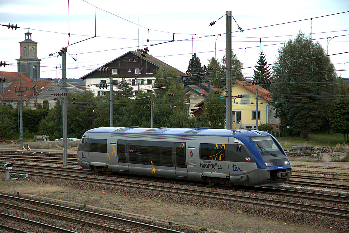 X 73751 FRANCHE-COMTÉ "LIGNE DES HIRONDELLES"