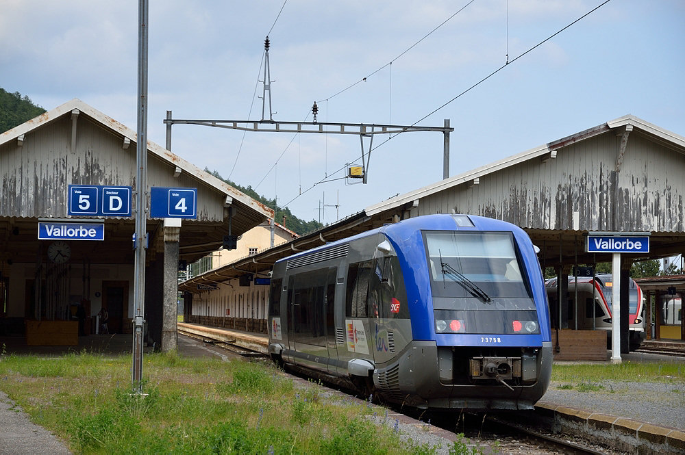 X 73758 FRANCHE-COMTÉ