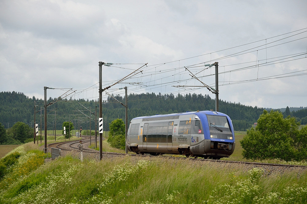 X 75744 FRANCHE-COMTÉ "LIGNE DES HIRONDELLES"